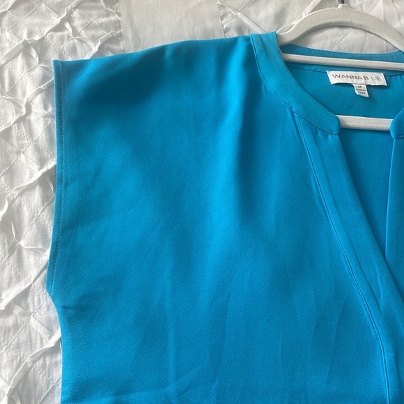 Wanna B Me Medium Aqua Blue Women’s Top - Picture 5 of 9